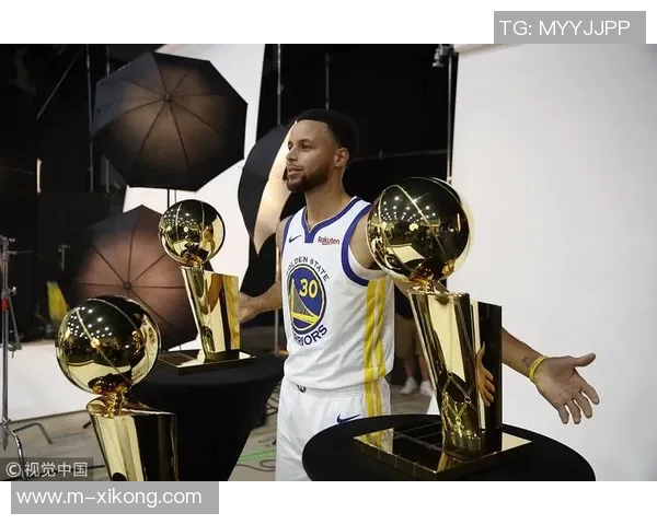 巴图姆晒定妆照宣布开启职业生涯第18个赛季状态依旧火热