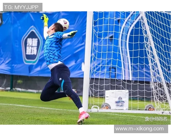 图赫尔期待凯恩在对拉脱维亚比赛中复出并对斯通斯重返训练营表示欣喜