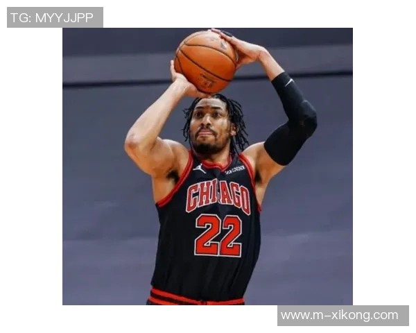 奥索伊戈达罗称赞布克易于相处并能有效执行教练战术