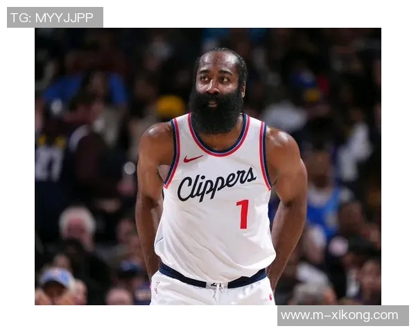 哈登强调防守是球队本赛季成功的核心要素与关键所在 哈登强调防守是球队本赛季成功的核心要素与关键所在