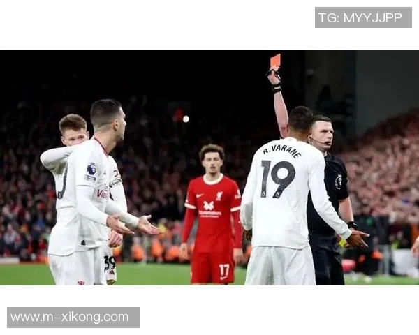 记者评论拉爵对阿莫林的三年承诺荒谬昨年九月无人支持滕帅下课 记者评论拉爵对阿莫林的三年承诺荒谬昨年九月无人支持滕帅下课