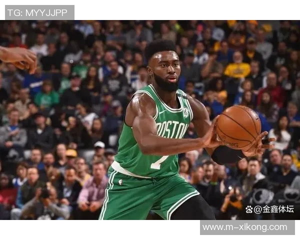 凯尔特人主场对决骑士杰伦布朗状态回暖将全力出战