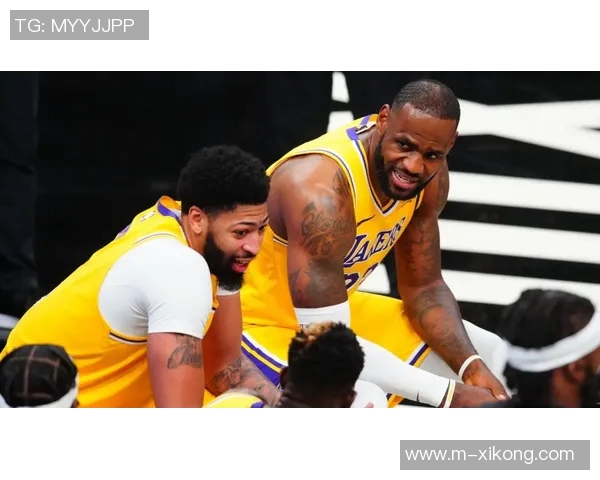 浓眉出战24分钟表现平平12分4板1助正负值惨淡24