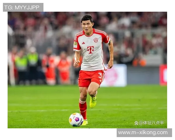 拜仁球员齐聚慕尼黑啤酒节伊藤洋辉与金玟哉同框亮相 拜仁球员齐聚慕尼黑啤酒节伊藤洋辉与金玟哉同框亮相