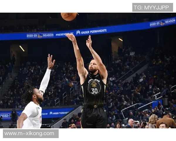 加兰状态低迷进攻乏力10投仅3三分球全失仅得8分并送出4次失误 加兰状态低迷进攻乏力10投仅3三分球全失仅得8分并送出4次失误