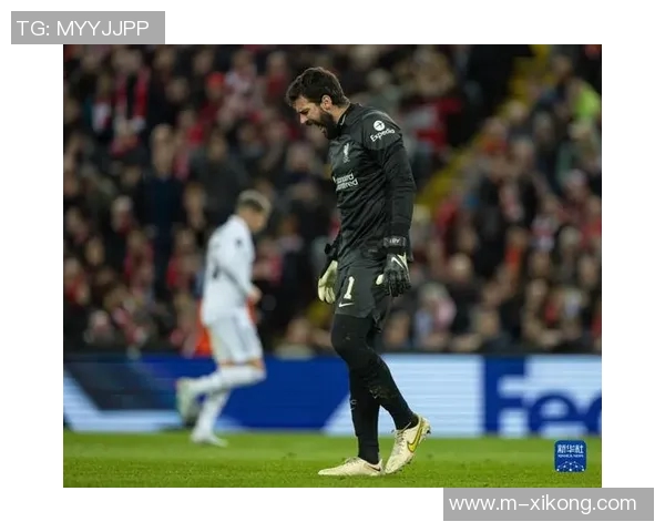 莫伦特斯谈维尼修斯与门将碰撞事件强调偶然性并分享个人经历 莫伦特斯谈维尼修斯与门将碰撞事件强调偶然性并分享个人经历