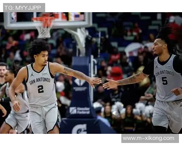 马刺在没有文班的情况下依然实现三连胜展现球队深厚实力 马刺在没有文班的情况下依然实现三连胜展现球队深厚实力